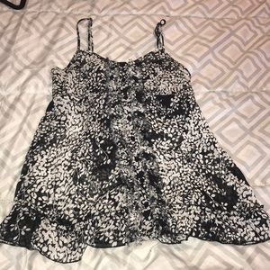 EXPRESS BLACK AND WHITE TOP SZ XS
